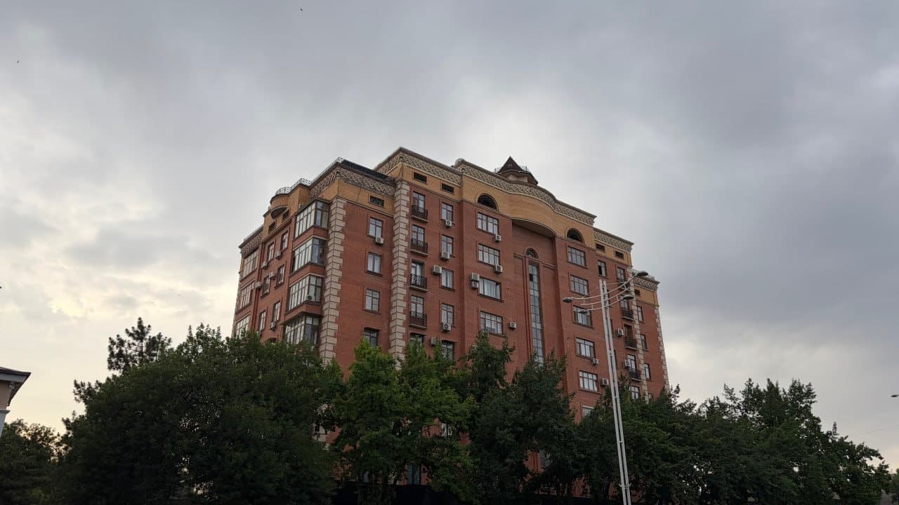 O‘zbekistonda noqonuniy ko‘p qavatli uy qurganlar 5 yilgacha ozodlikdan mahrum qilinishi mumkin