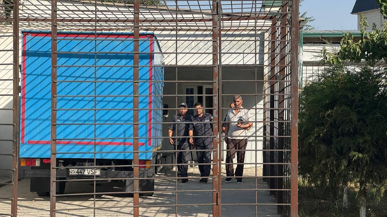 “Men baribir oqlanaman”. Bloger Sirojiddin Odilov firibgarlik va tovlamachilikda ayblanib, 4 yilga qamaldi