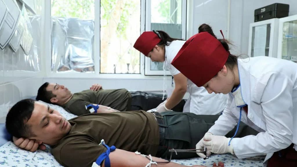 Hukumatning 2026-yil 19-oktyabrdagi qaroriga muvofiq, 2030-yil 1-yanvardan boshlab tibbiyot hamda farmatsevtika xodimlari tegishli davlat ro‘yxatidan o‘tmasd…