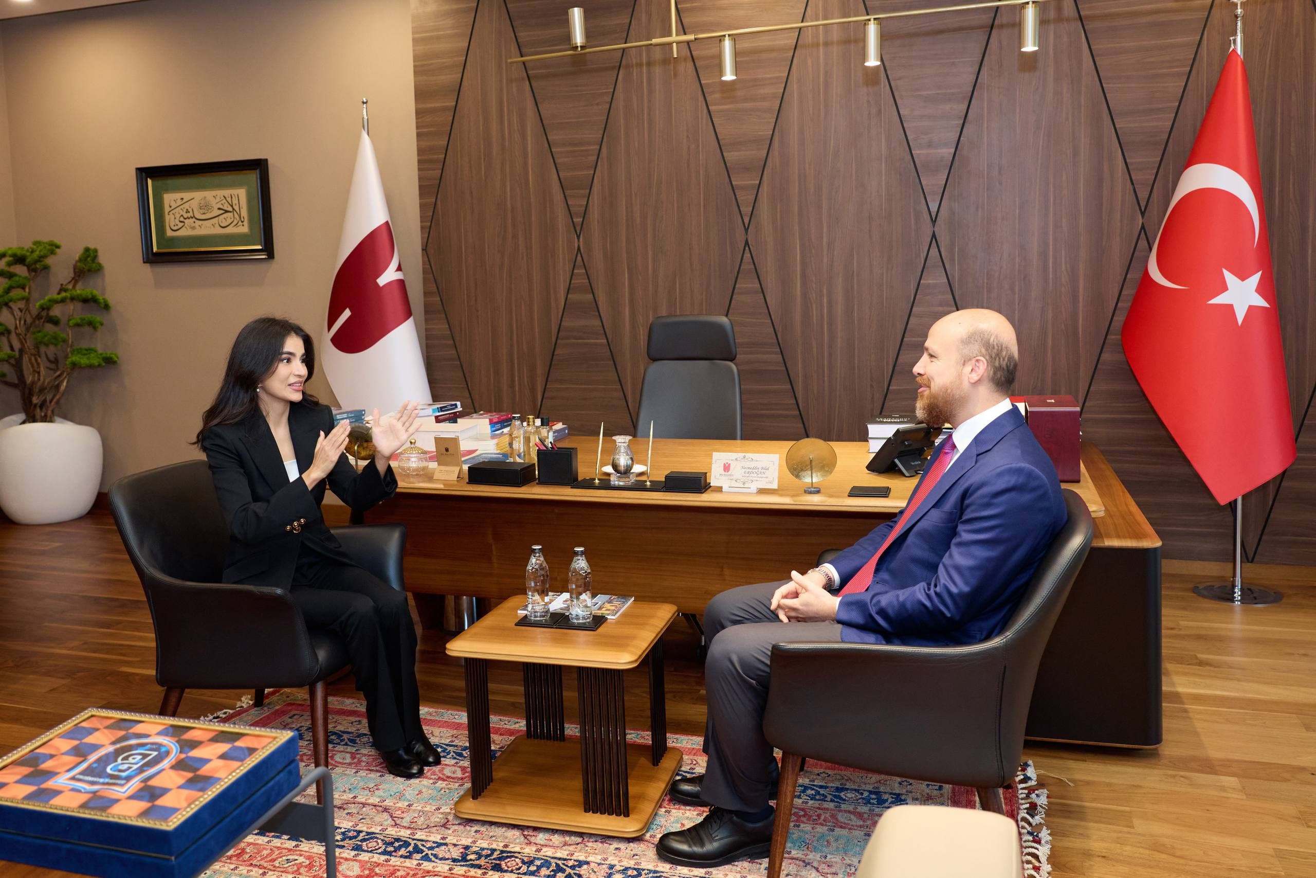 Prezident administratsiyasi rahbari Saida Mirziyoyeva Turkiyaning Istanbul shahrida Najmiddin Bilol Erdog‘an bilan birgalikda Ibn Xaldun universiteti va Yeni…