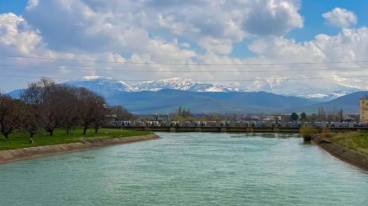 Chirchiq daryosiga oqova suvlarni tozalamasdan oqizgan korxona ustidan sudga da’vo kiritiladi