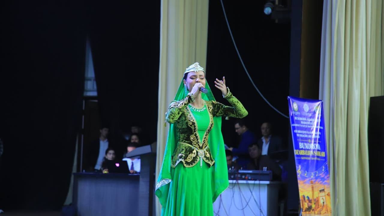 Buxoro Yoshlar markazida “Ozarbayjon madaniyati: Adabiyot va san’at haftaligi” doirasida “Buxoroda Ozarbayjon sadolari” nomli bayram konserti bo‘lib o‘tdi.